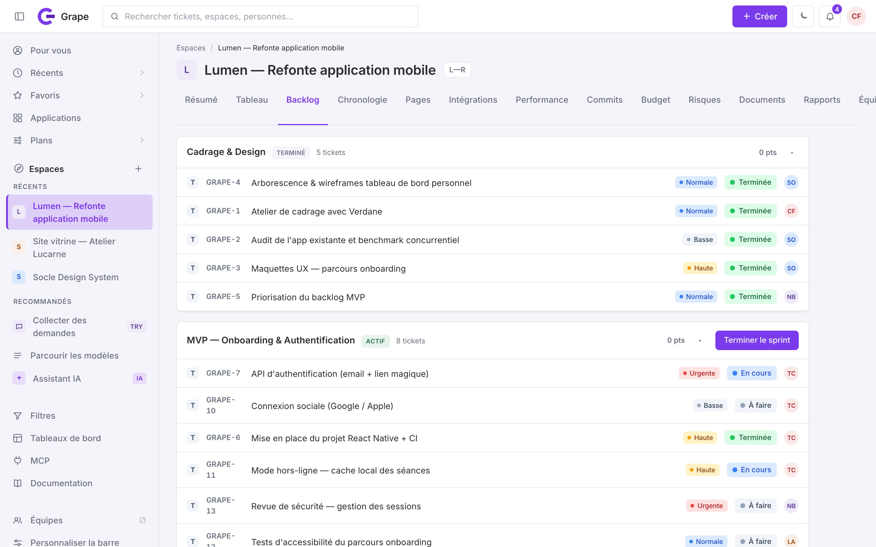 Backlog de l'espace Lumen avec trois sprints empilés : « Cadrage & Design » (terminé), « MVP — Onboarding & Authentification » (actif) et « Beta fermée & Durcissement » (planifié), et le backlog des tickets sans sprint.